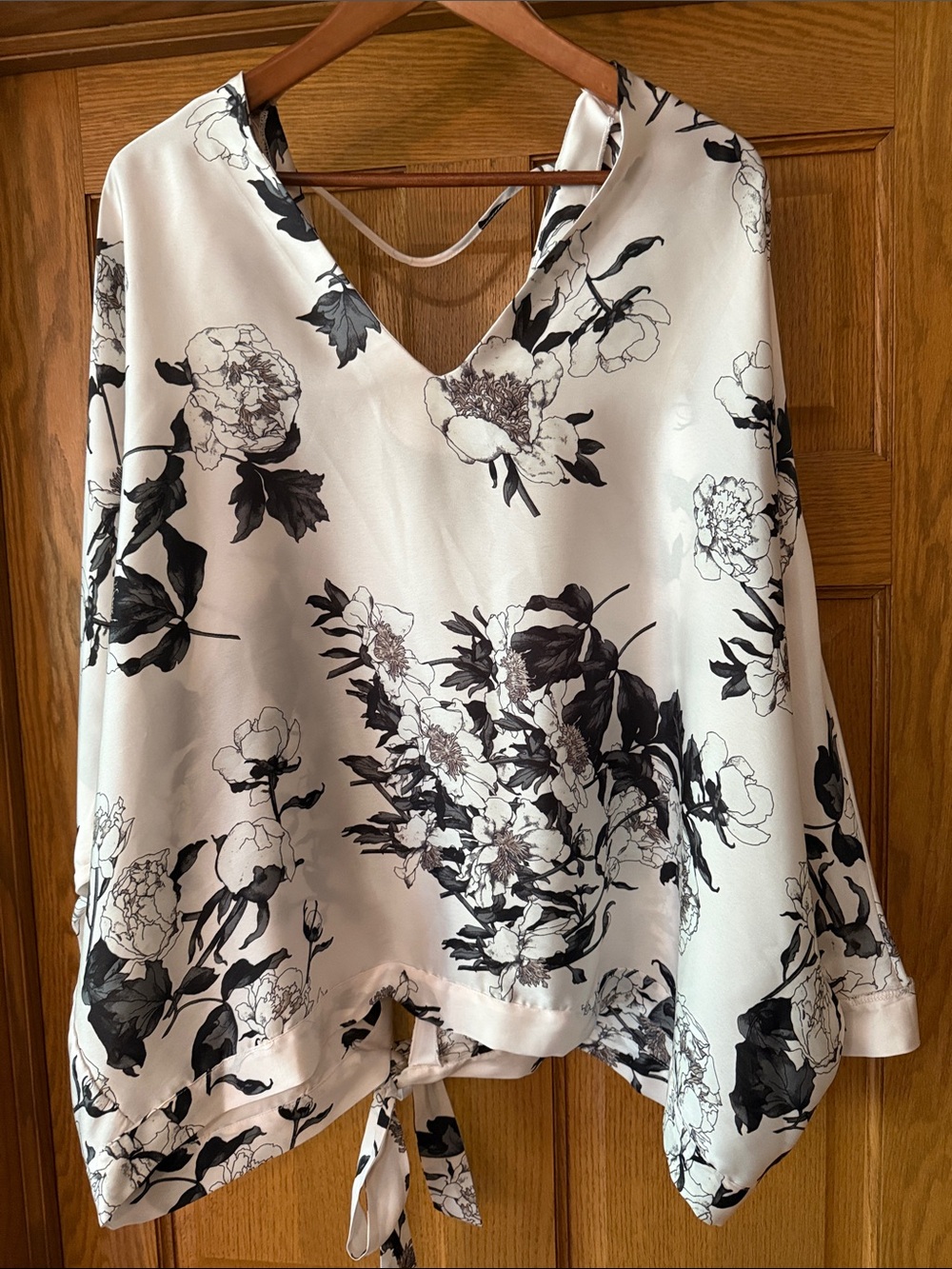 River Island Light Pink Satin Floral V-Neck Blouse with Black Print